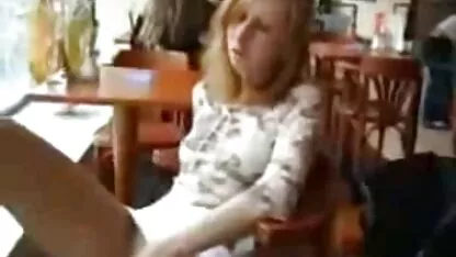 男fucks二つの男に膣 女性 アダルト 外人