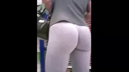 女の子fucksとともにstrapon a男で服 動画 女性 クンニ