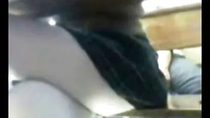 情熱fucks近くの古い車 動画 女性 クンニ