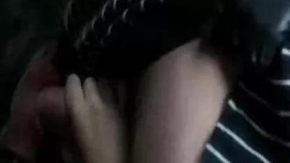 帽子を持つひよこにつまずく巨乳な淫乱 女 エッチ 無料 動画