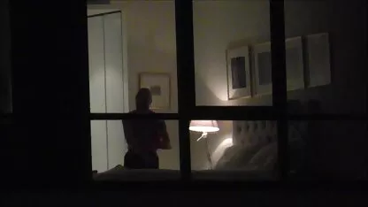 白昼の空腹のプラグを削除します。 女性 専用 セックス 動画