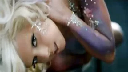 ロシアのカップルのある晴れた朝に会う 女性 動画 安全 無料