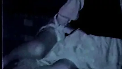 官能的なセックスとスリムな金髪 女性 av サンプル