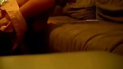 ソファの上にセックス 女 の ため の エッチ 動画