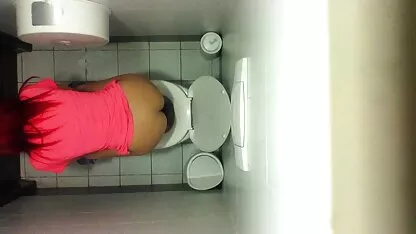 ソロシアポーランドで膣パームを優しく エッチ 無料 動画 女性